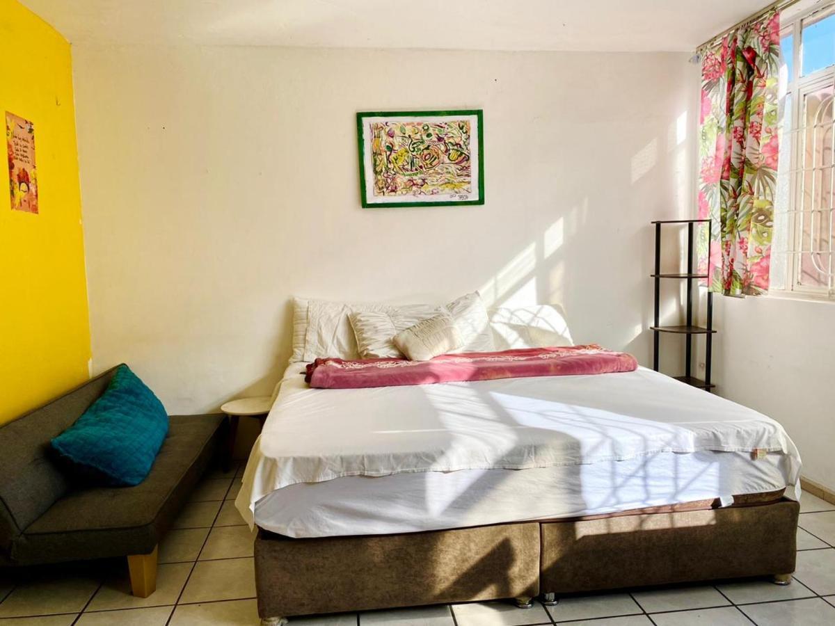 Free Spirit Hostel Guadalajara Exteriör bild