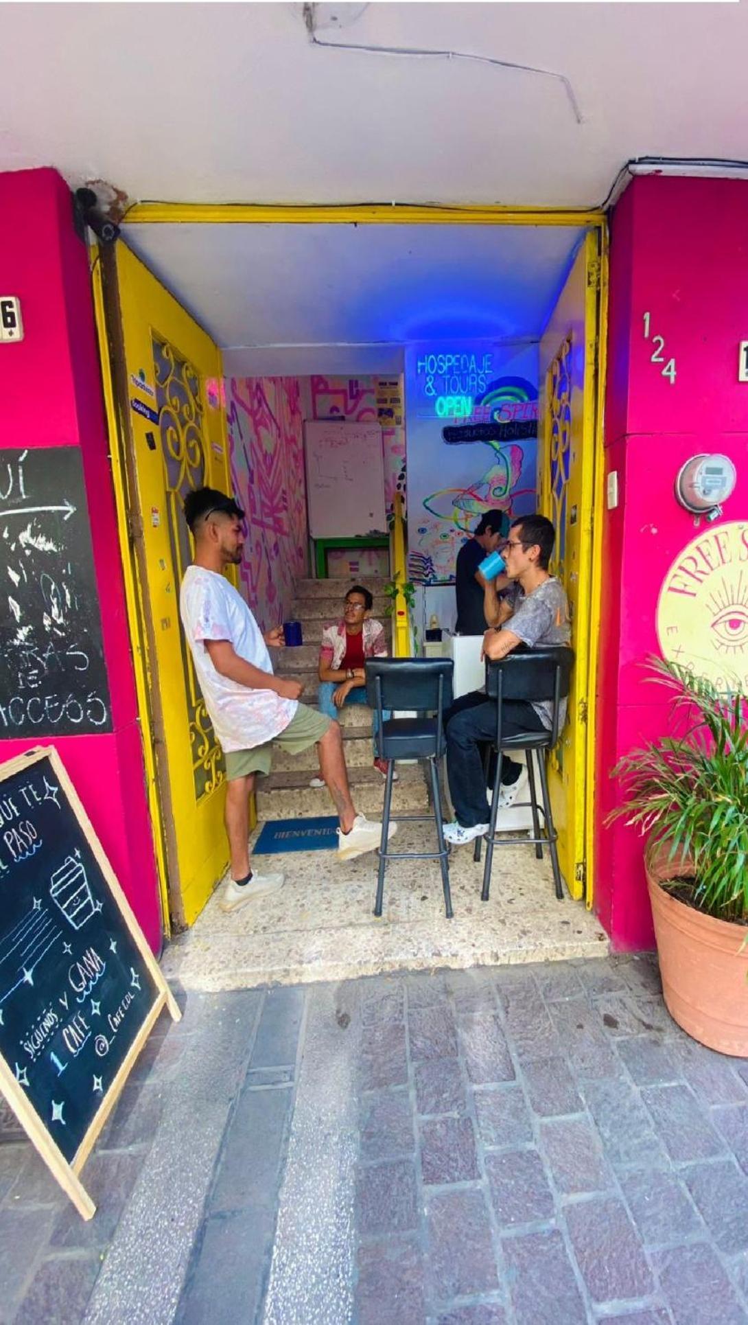 Free Spirit Hostel Guadalajara Exteriör bild